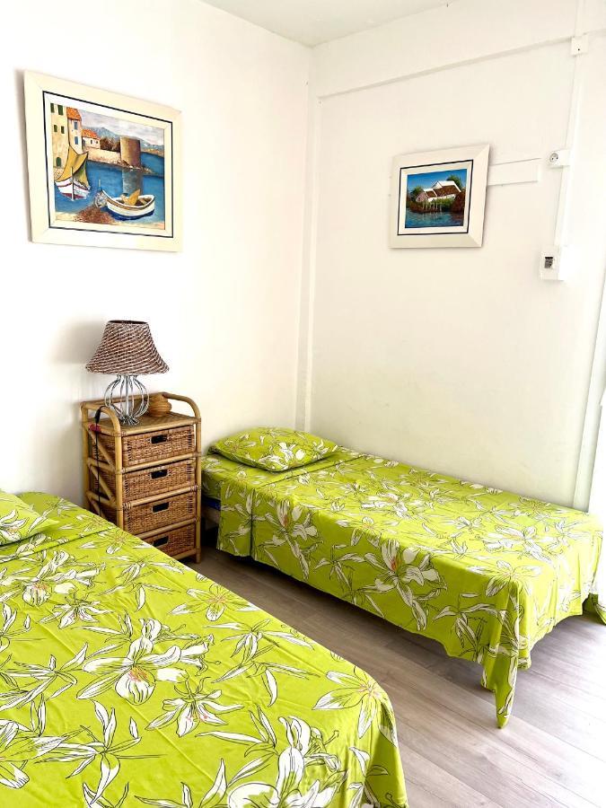 Apartment Ti Cabanon. Vue A Deshaies.