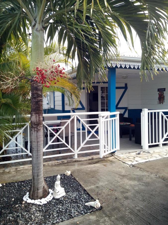 Holiday home Le Moulin De La Baie Piscine Vue *