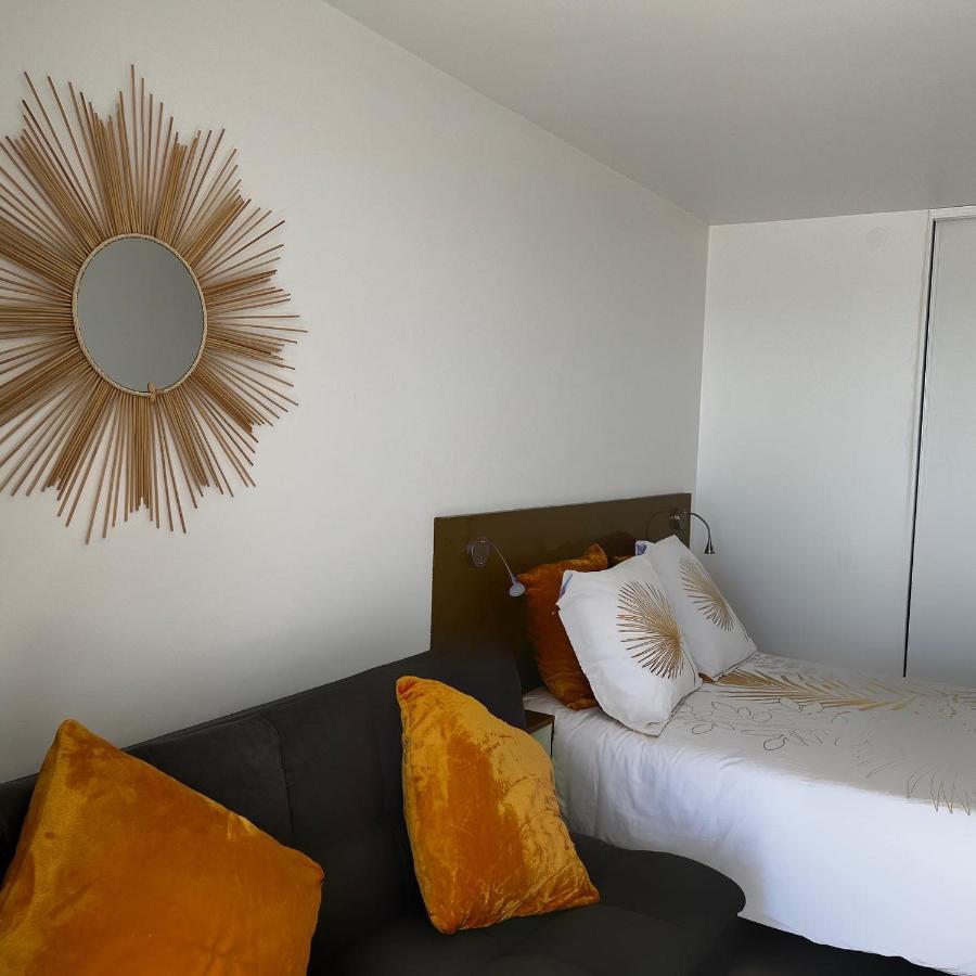 Sunset Apartment *