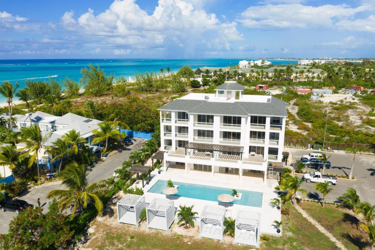 The Tides, Grace Bay