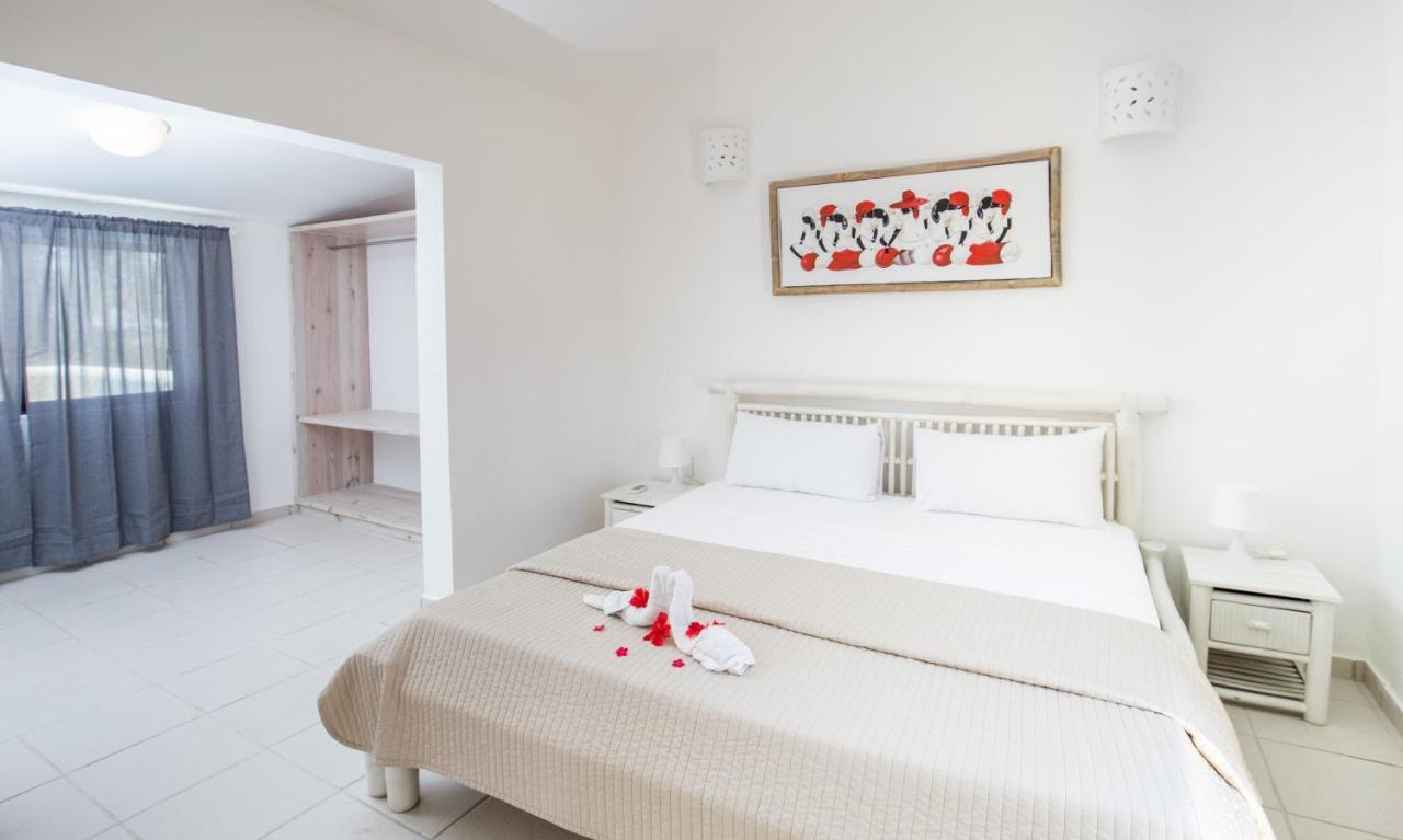 Corales Village Hotel 4*