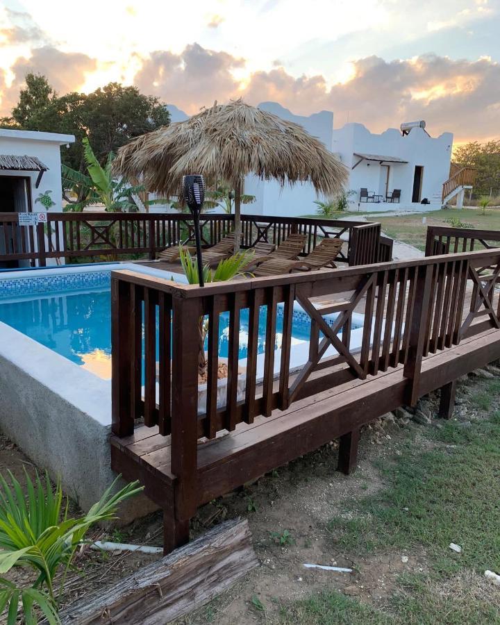 Villa Azteca *