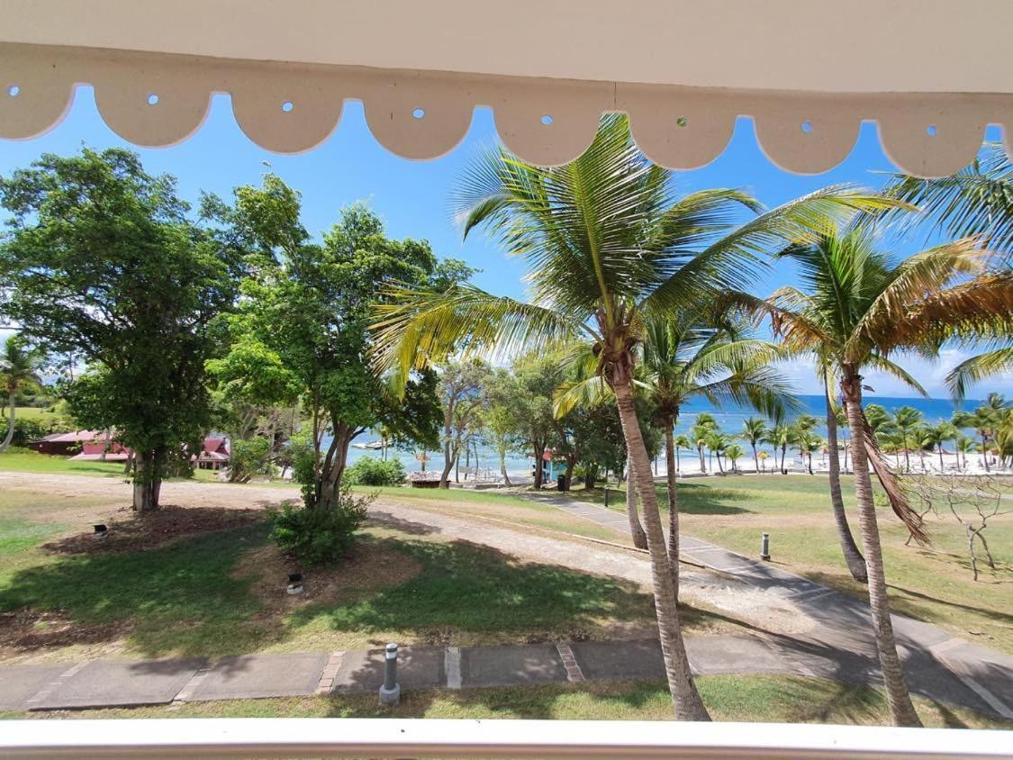 Apartment Martial Tropiques: Beachfront With Sea Views In Ste Anne