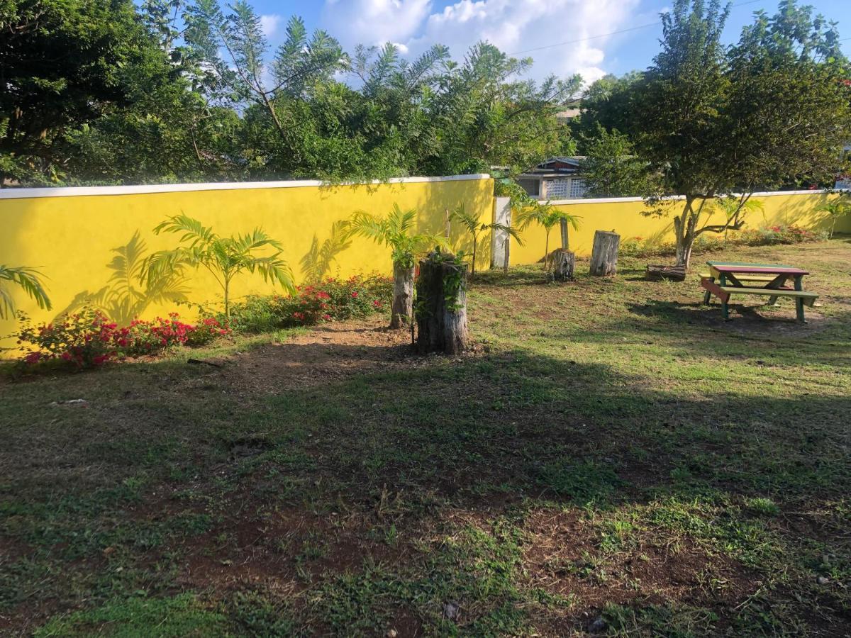 Guest house Pura Vida Jamaica *