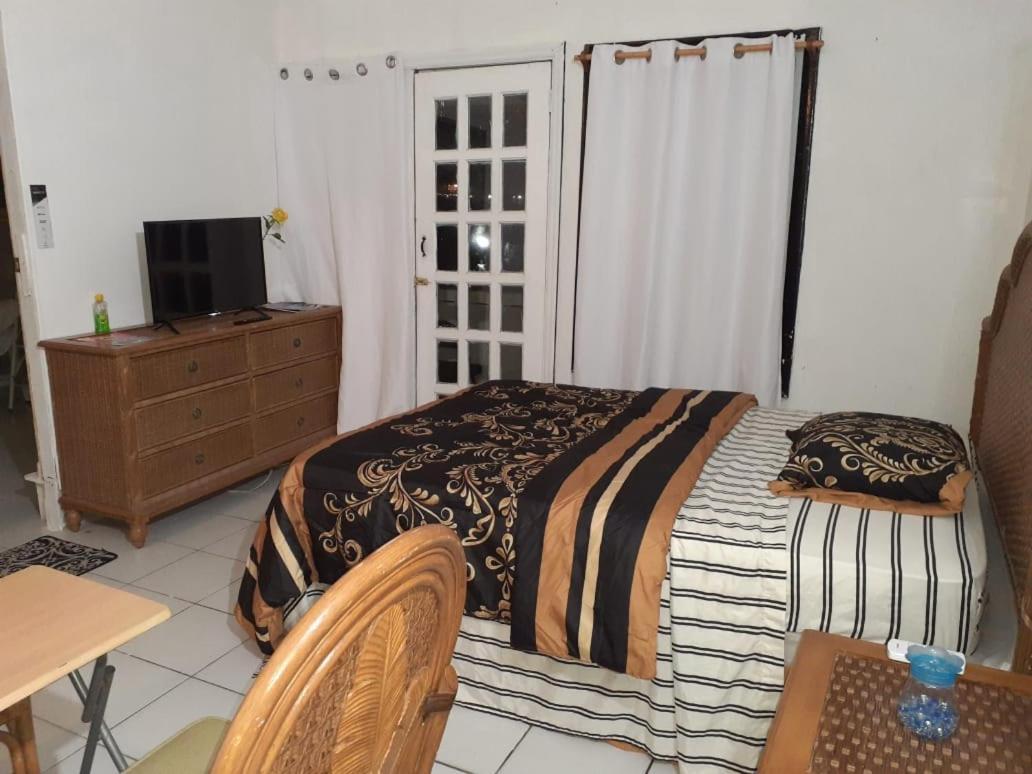 Calinago Friendly Family Sxm Bed & Breakfast Philipsburg (Sint Maarten)