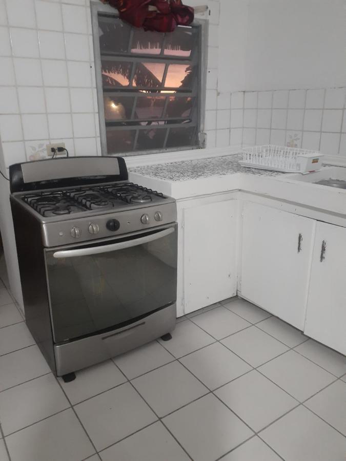 Calinago Friendly Family Sxm Bed & Breakfast *