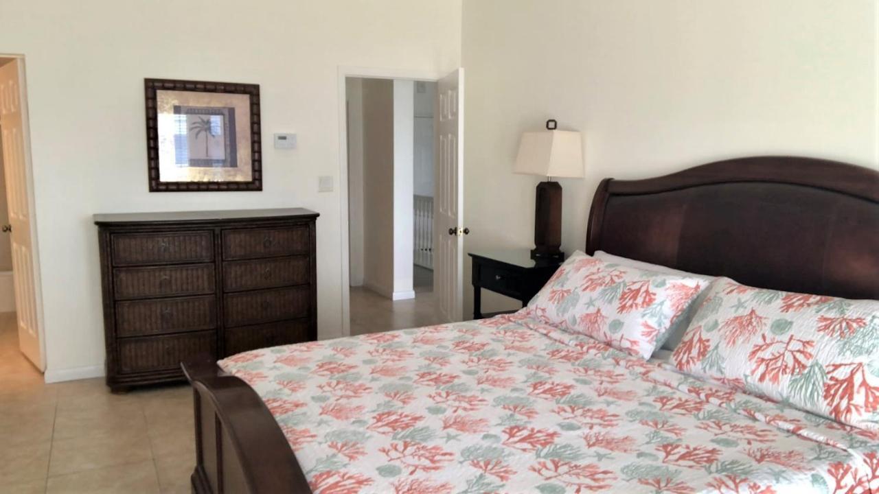 Apartment Dive Into Sunsets At The Residences George Town