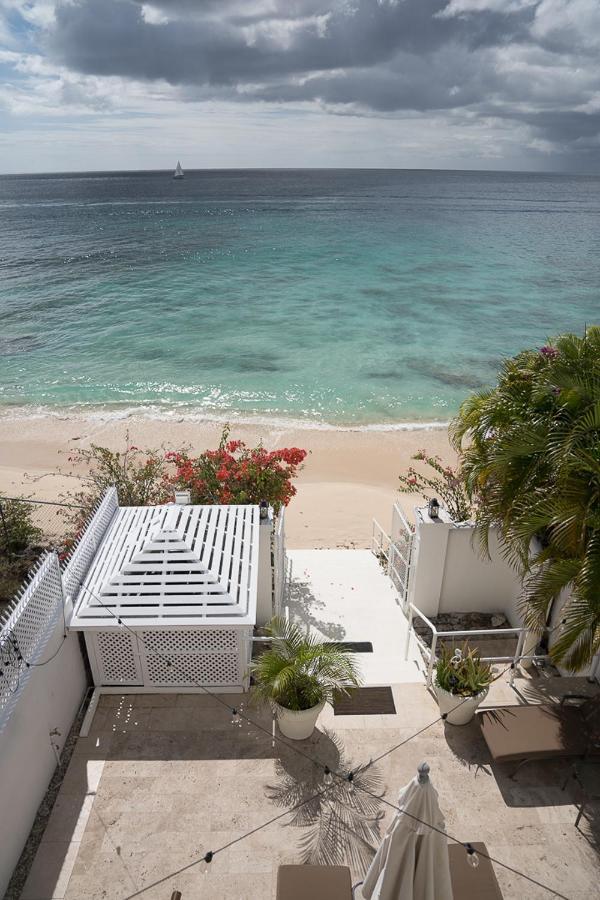 Bianca Bay 3 Bedroom West Coast Front *