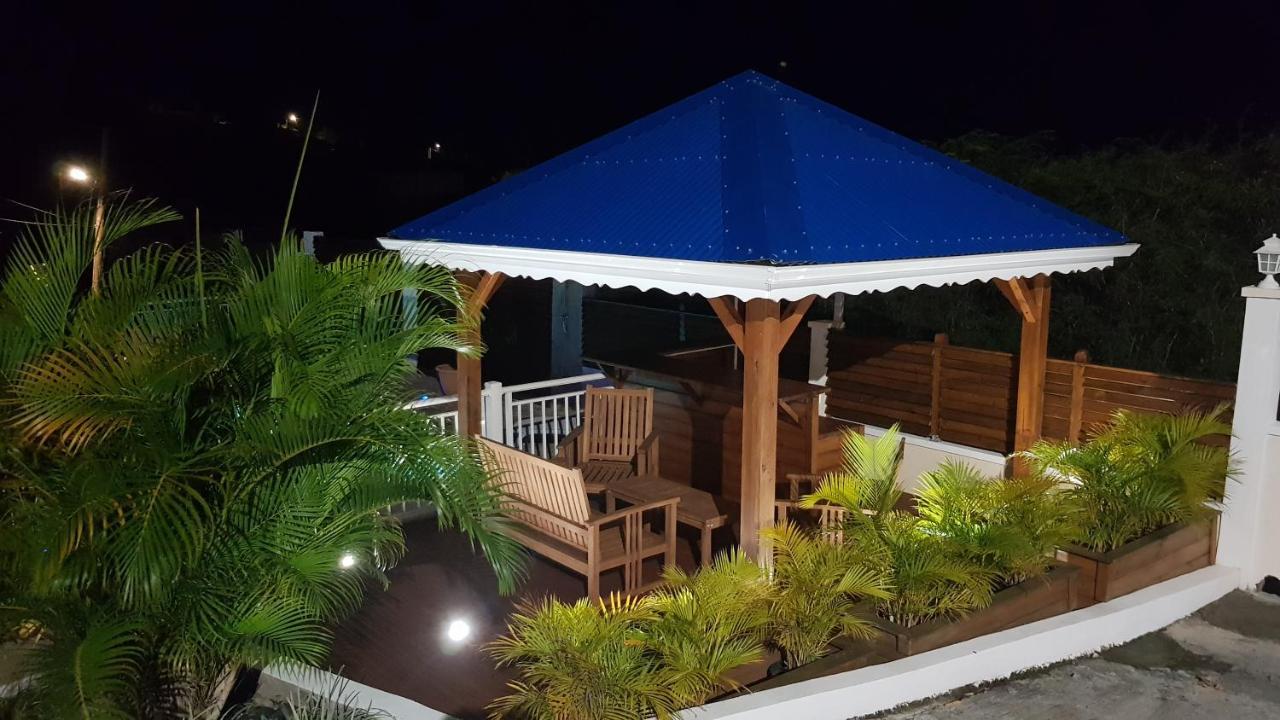 The Island Paradise * Baillif
