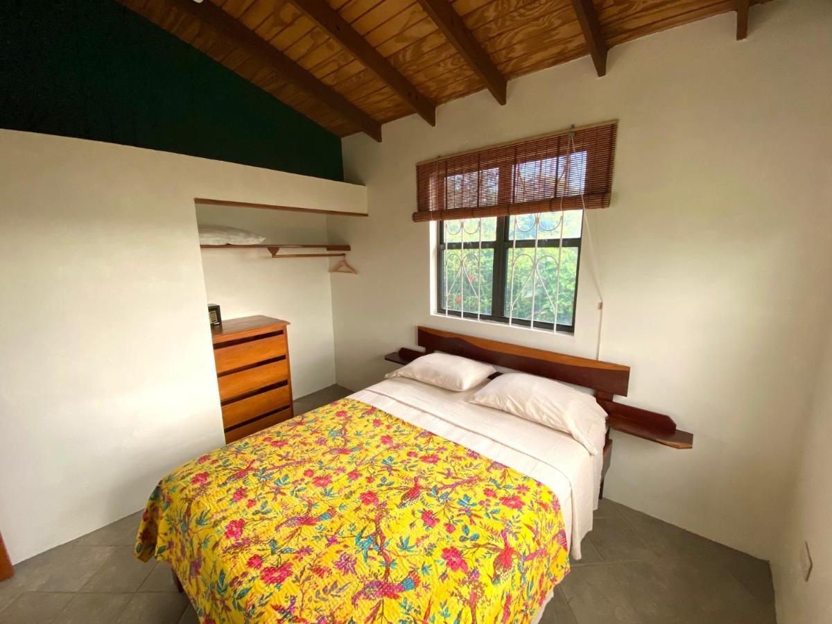 Holiday home Sea Cliff Eco-cottages & Gin Distillery Calibishie