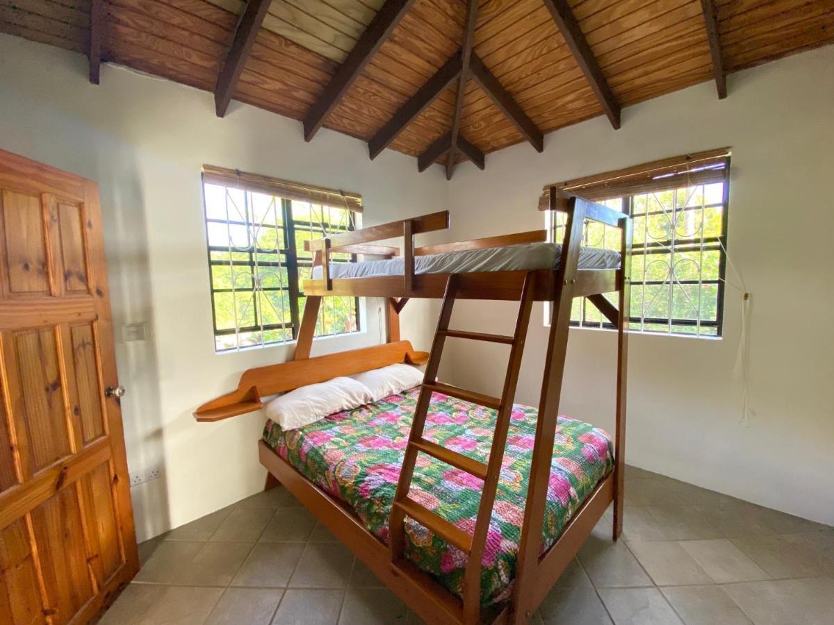 Sea Cliff Eco-cottages & Gin Distillery