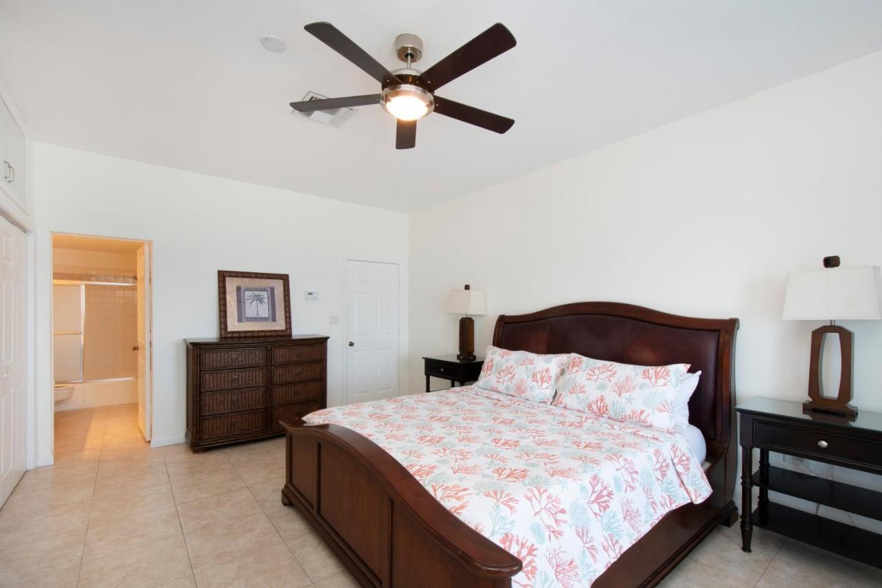 Apartment Dive Into Sunsets At The Residences