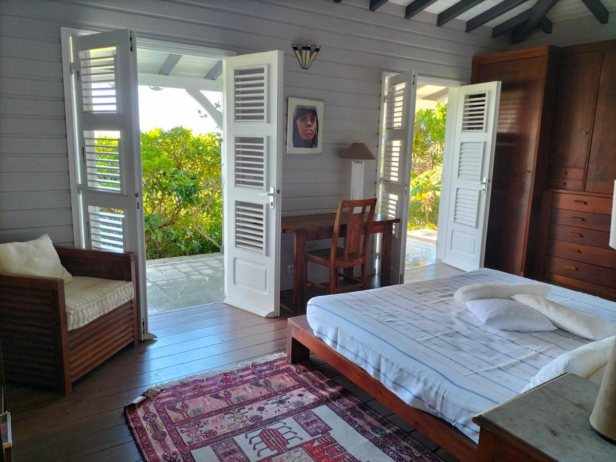 La Maison Bleue - Les Hauts De La Baie Holiday home Terre-de-Bas
