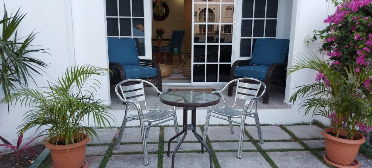 Almond Grove At Castle * Ocho Rios