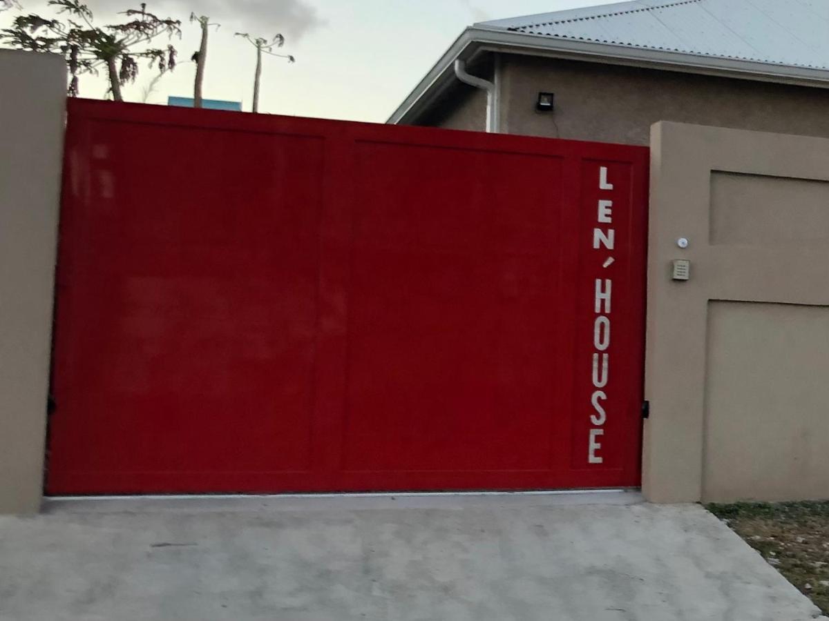 Len'house Holiday home *
