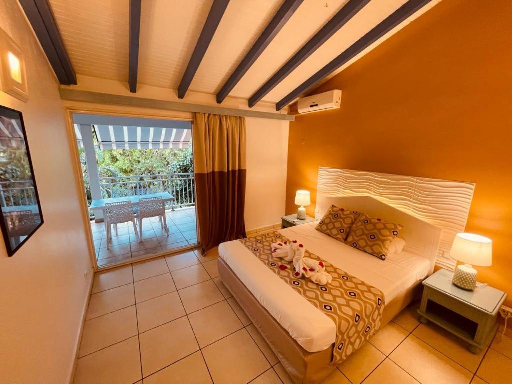 Tropicana Suites Aparthotel