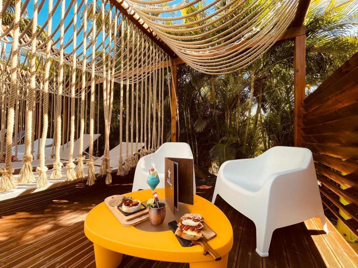 Tropicana Suites Aparthotel 4*