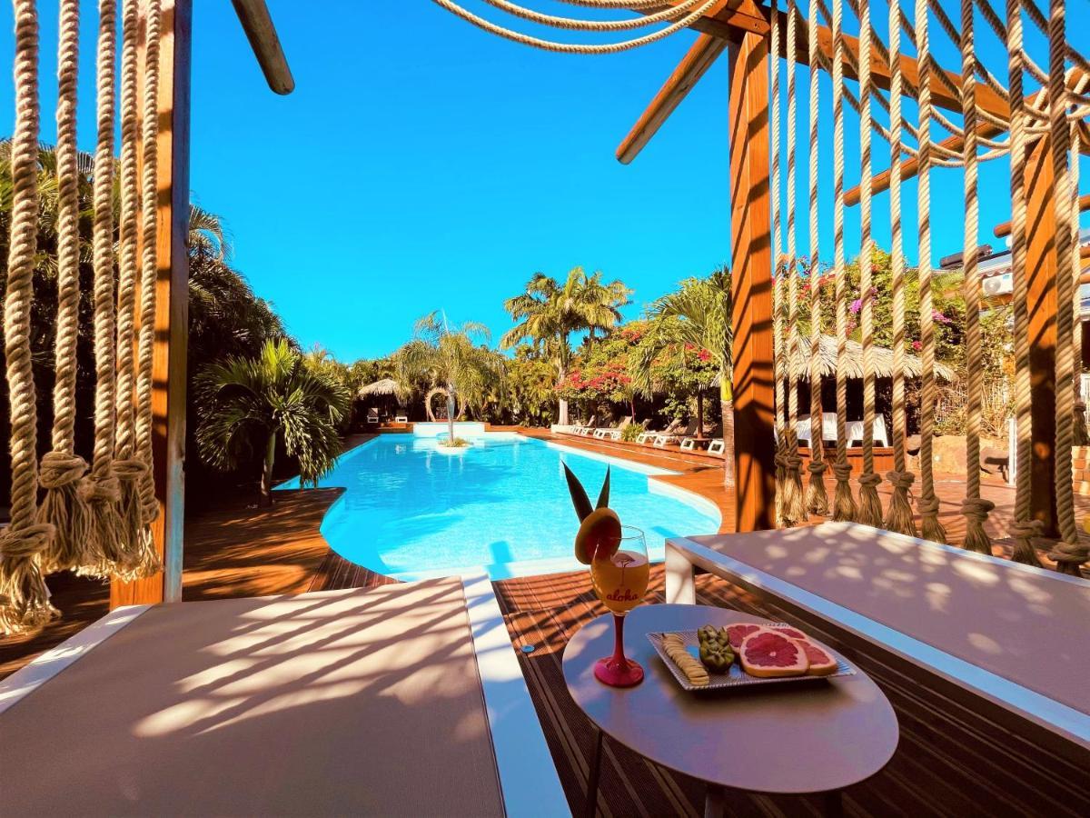 Tropicana Suites Aparthotel