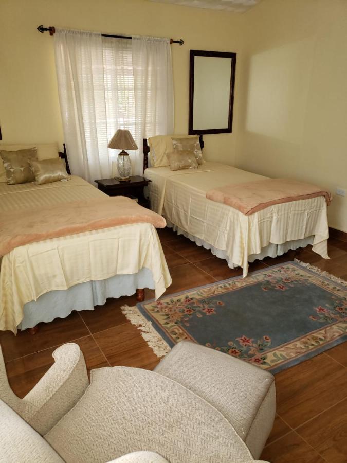 Cliffe Ranch Villa