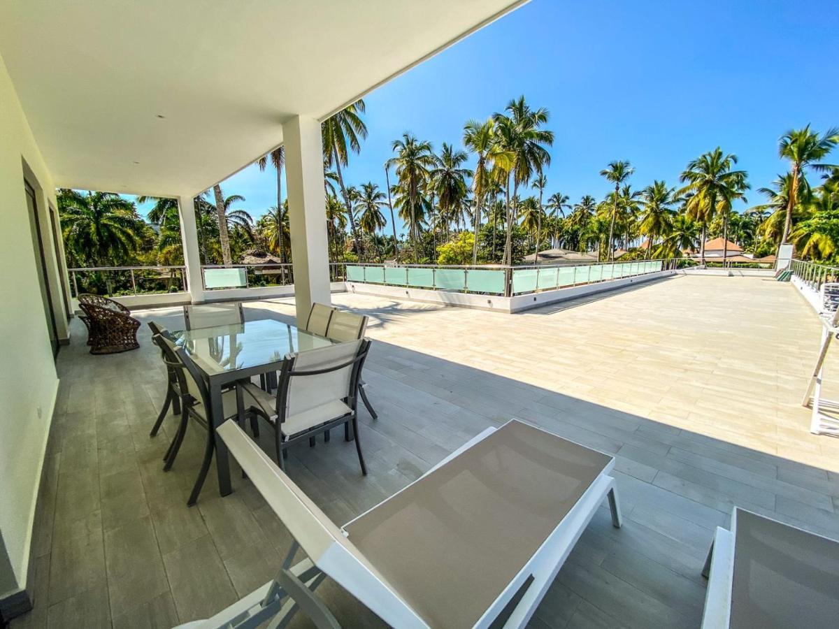 Calma, Luxury For Big Groups At The With Large Pool Villa *