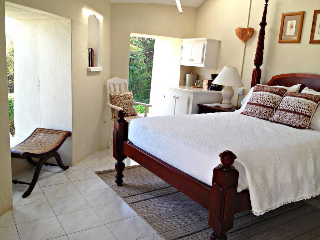 Round House Bathsheba