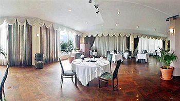 Hotel Grand Royal Antiguan Five Islands Village