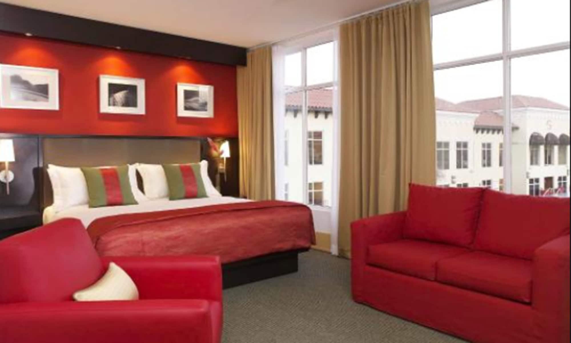 Hotel S 5*