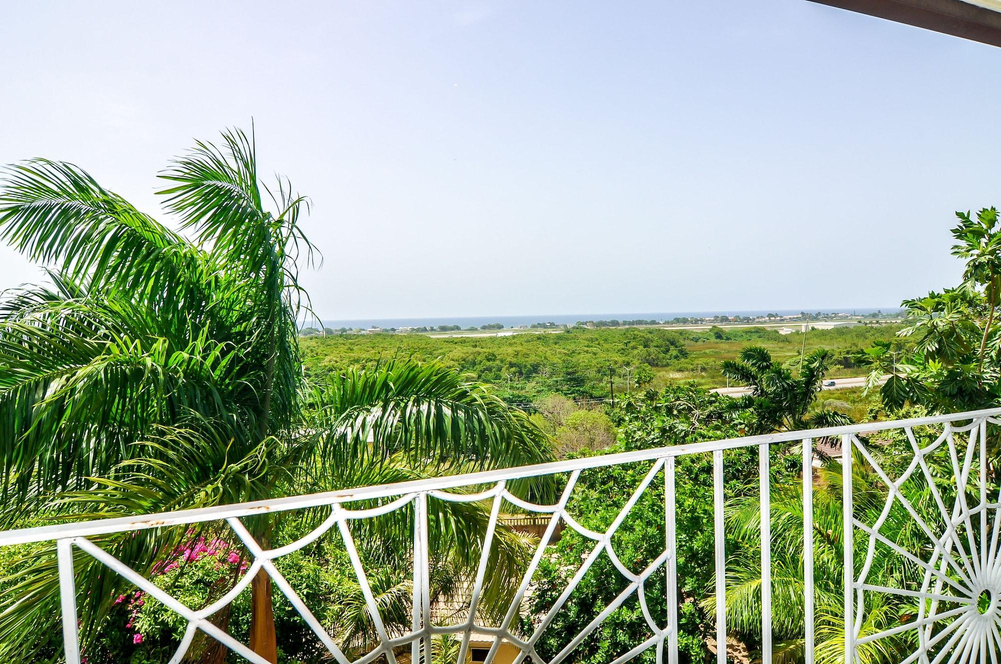 Relax Hotel Montego Bay