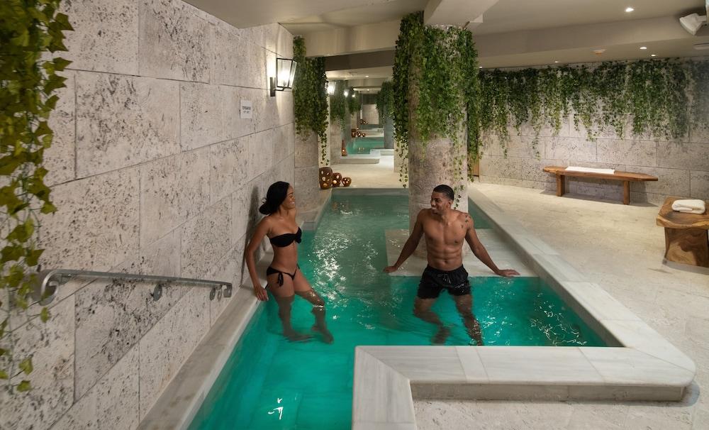 S - Luxury Boutique Hotel Montego Bay