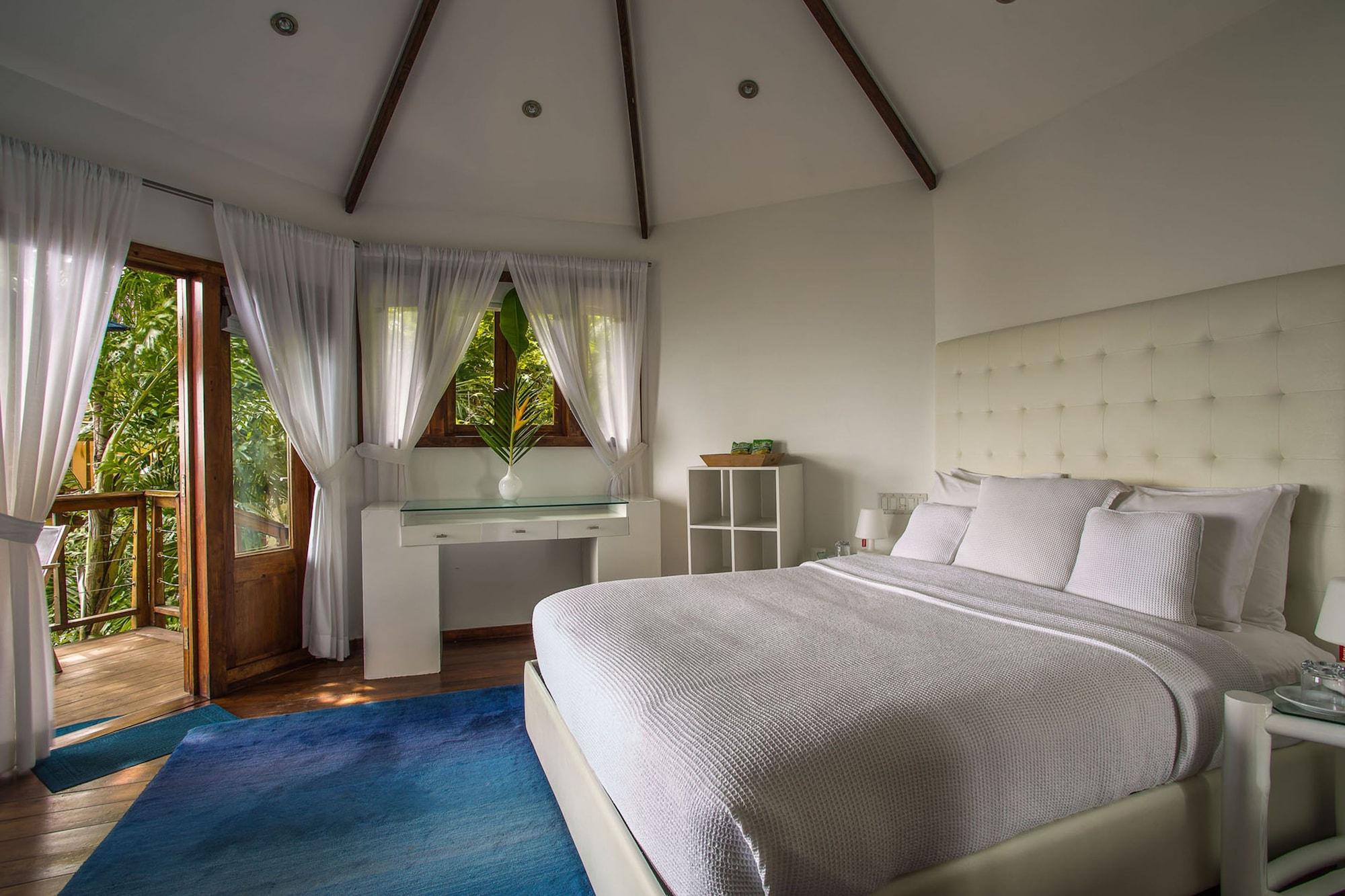 Geejam Hotel 4*