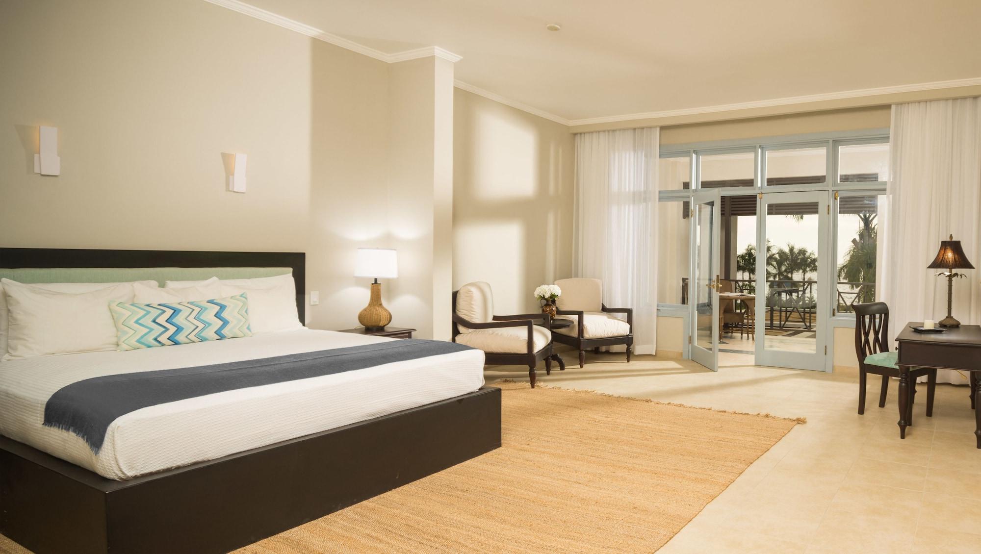 Hotel The Cliff 4*