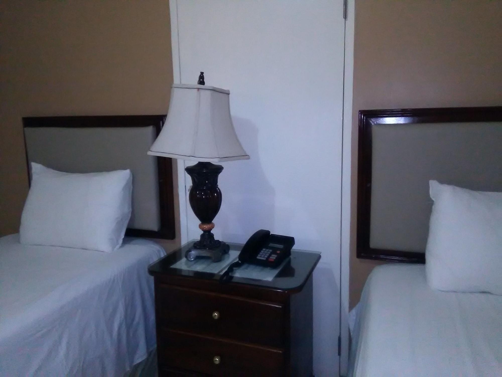 Glistening Waters Hotel 3*