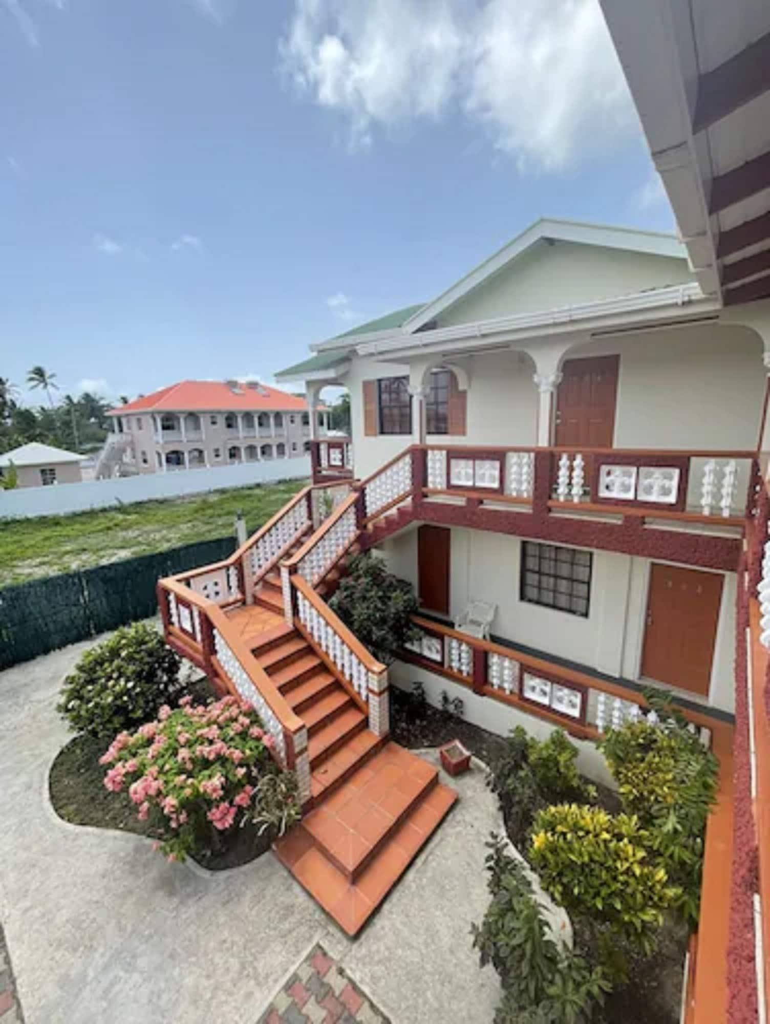 Laurena Hotel Carriacou