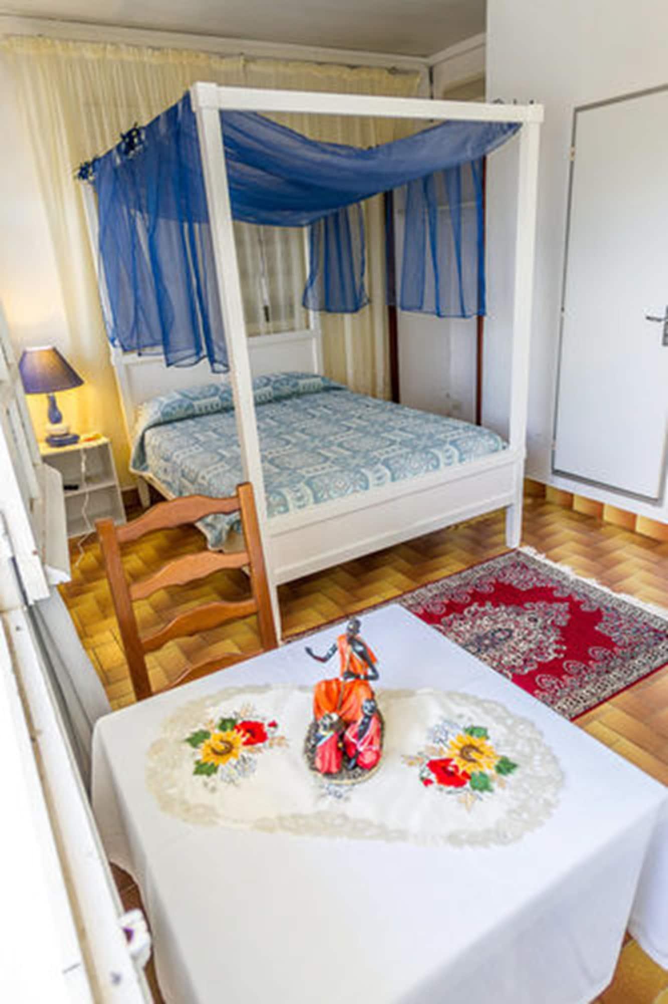 Les Chambres D'hotes De La Cayol
