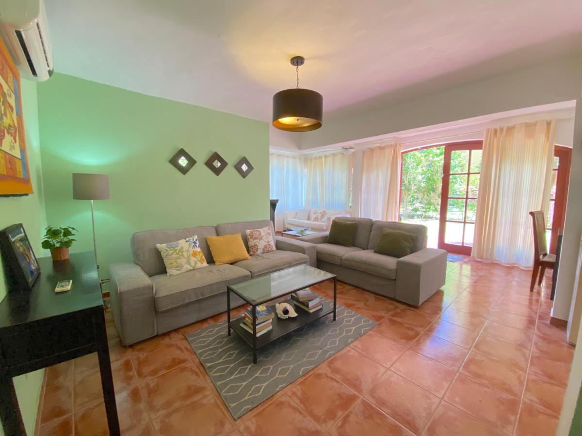 Coral Private &