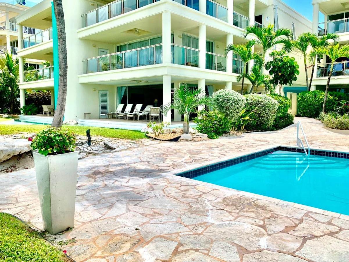 Resort Coral Gardens On Grace Bay