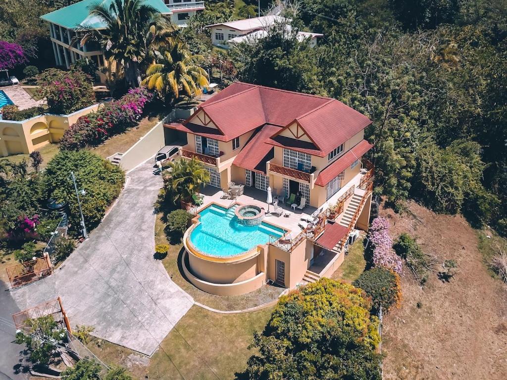 La Jolie - Luxury Ocean View * Black Rock