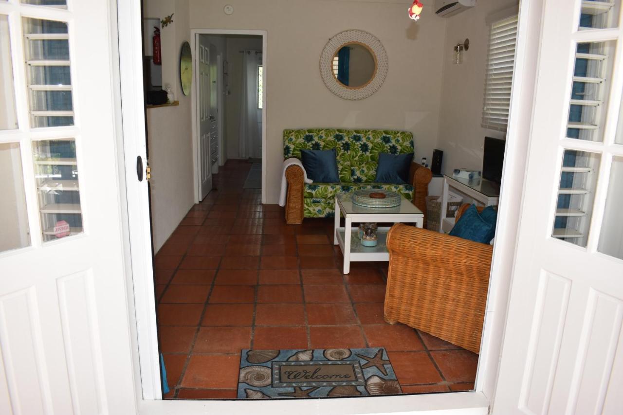Flamboyant Beach House Holiday home *