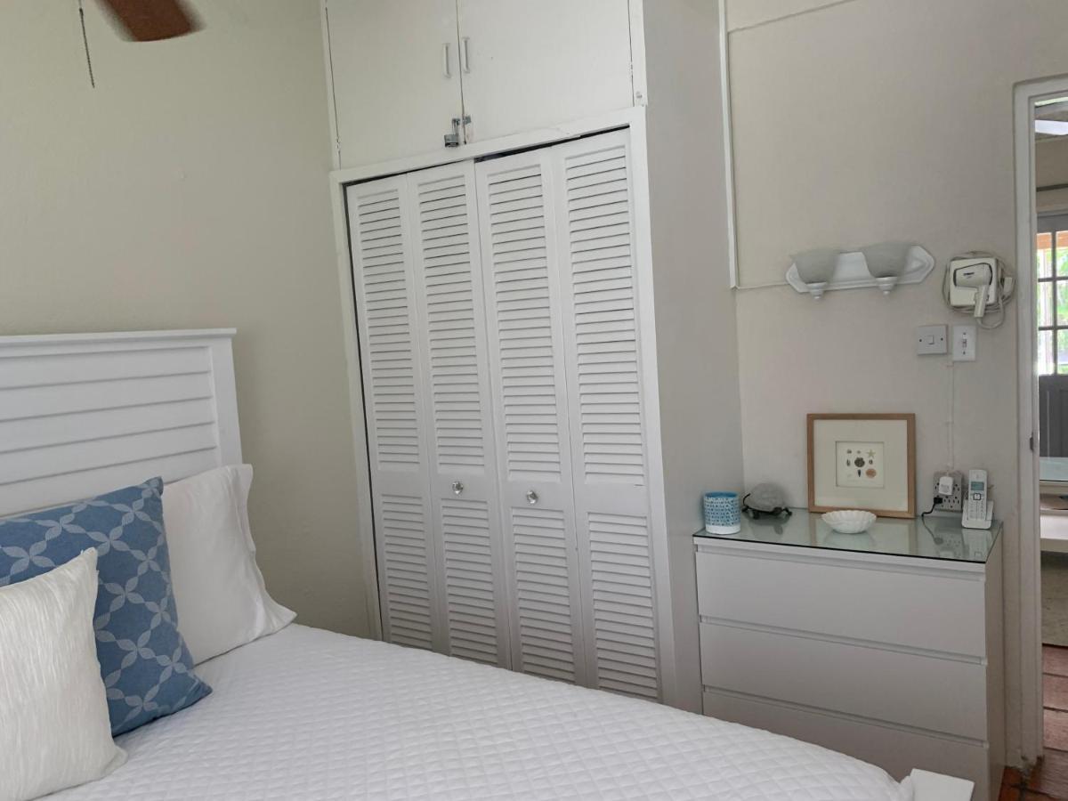 Flamboyant Beach House Holiday home *