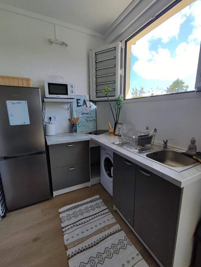 Joli T2 Renove Et Calme Quartier Desrochers A De France *
