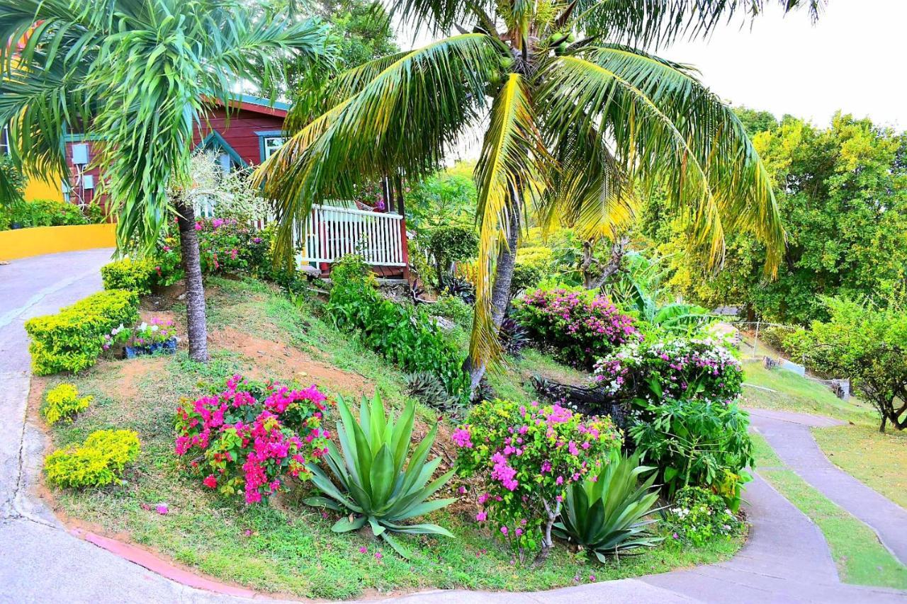 Beachfront Pousada *