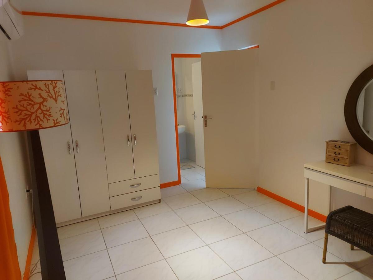 Ravens's Paradise Azul Apartment Willemstad