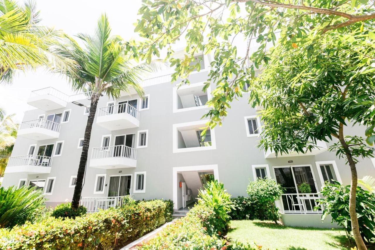 Hotel Tropicana Suites Deluxe Beach Club & Pool - Playa Los Corales 4*