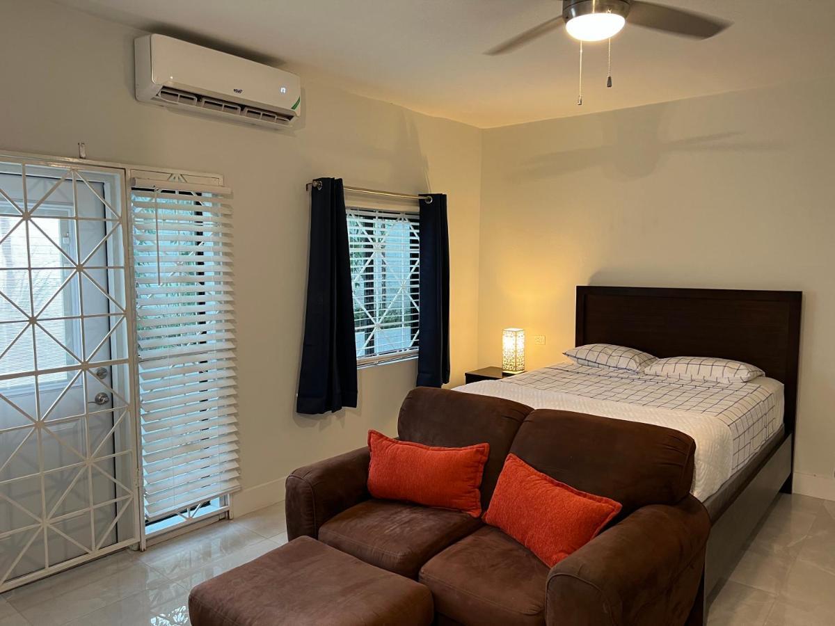Holiday home Luxury Rooftop Pool N View Unit #4 Falmouth