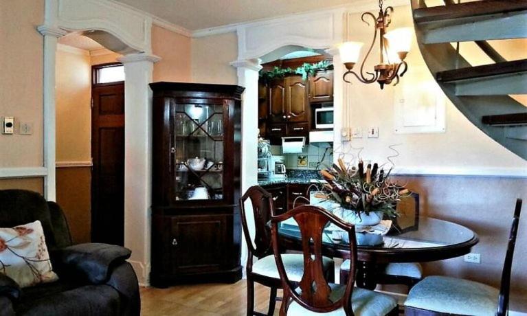 Private 2 Bedroom Beachfront Penthouse Ocho Rios, Jamaica Apartamento