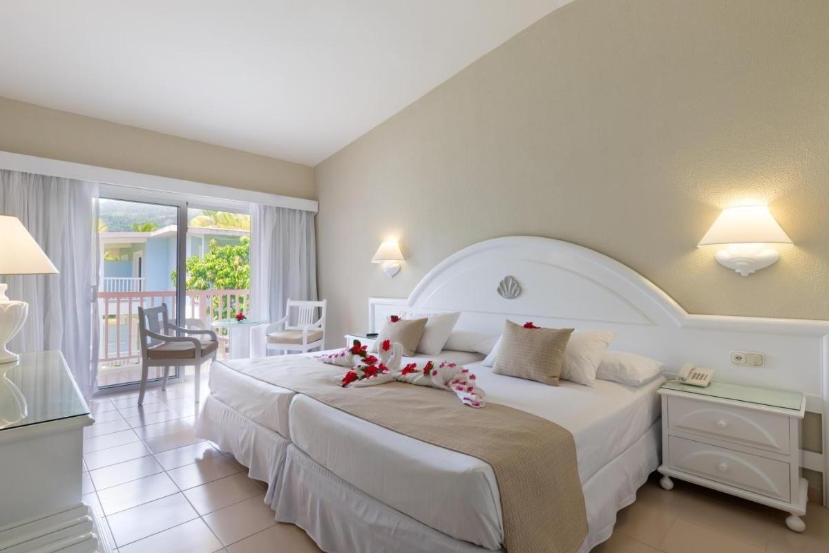 Playabachata Hotel