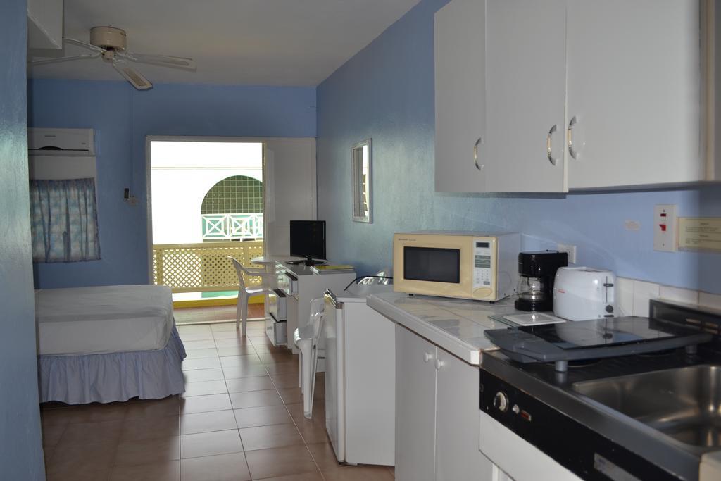 Meridian Guest house Christ Church