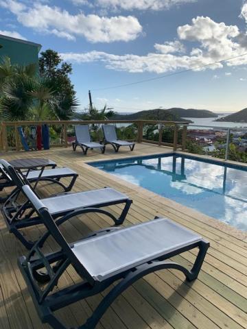 The Iguana Inn Charlotte Amalie