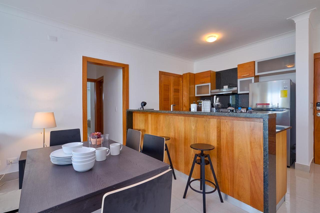 Escape Apartments, Balcony, Pool, Gym & In La Julia * Santo Domingo