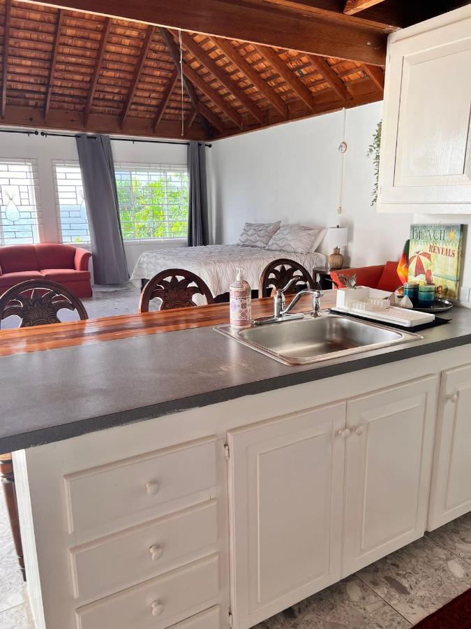 The At Pineapple Cove 3* Boscobel